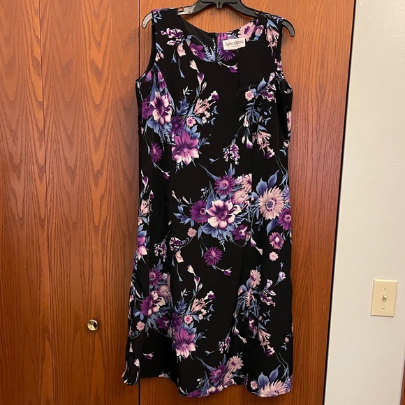 Vintage | Floral midi dress - Picture 12 of 13
